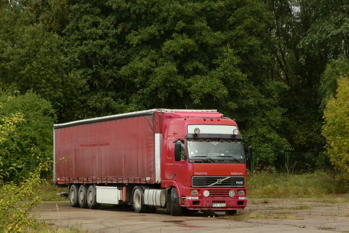 Латвия, № FR-7012 — Volvo ('1993) FH12.420