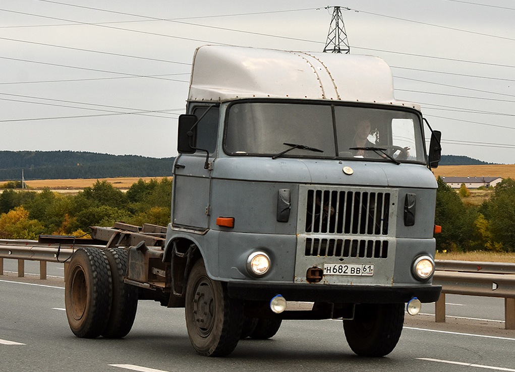 Ростовская область, № Н 682 ВВ 61 — IFA W50L (общая модель)
