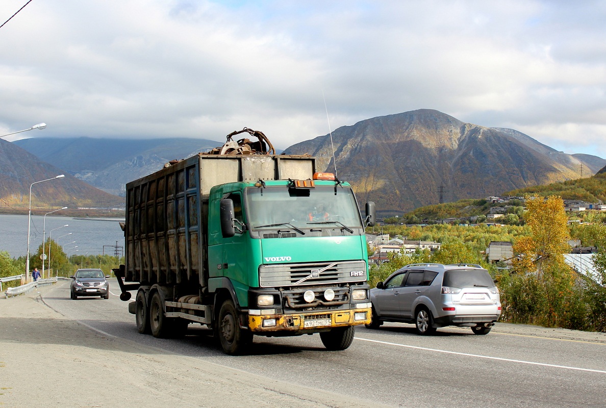 Мурманская область, № А 921 МЕ 51 — Volvo ('1993) FH12.420