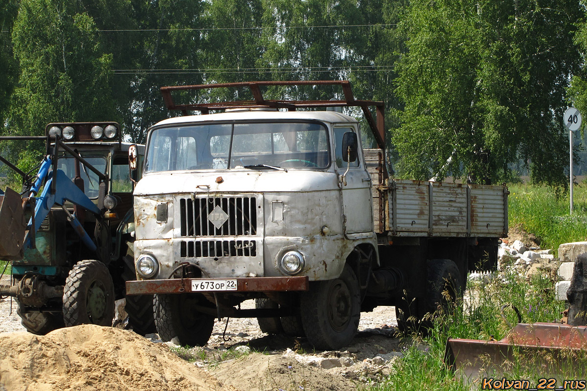 Алтайский край, № У 673 ОР 22 — IFA W50L