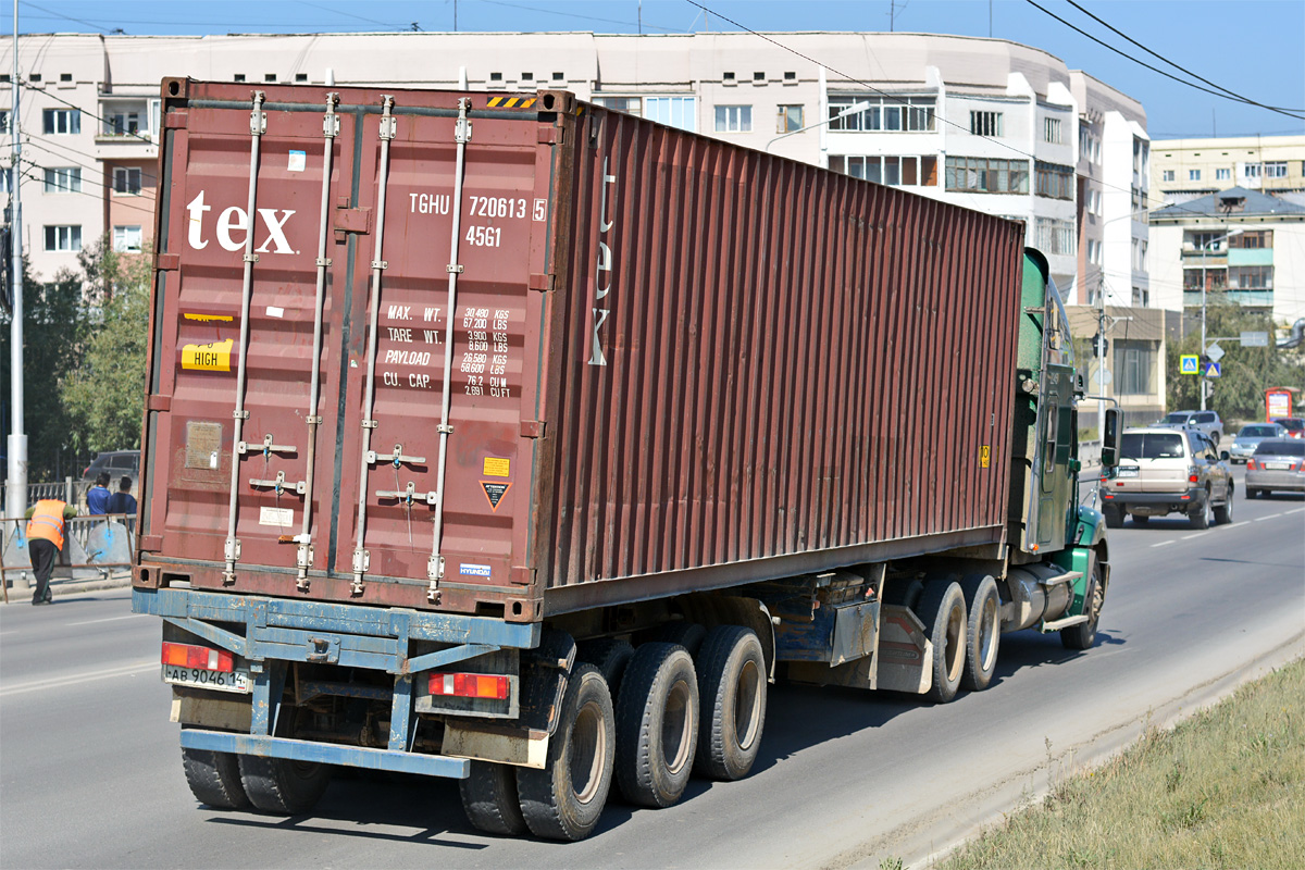 Саха (Якутия), № У 758 УА 125 — Freightliner Columbia