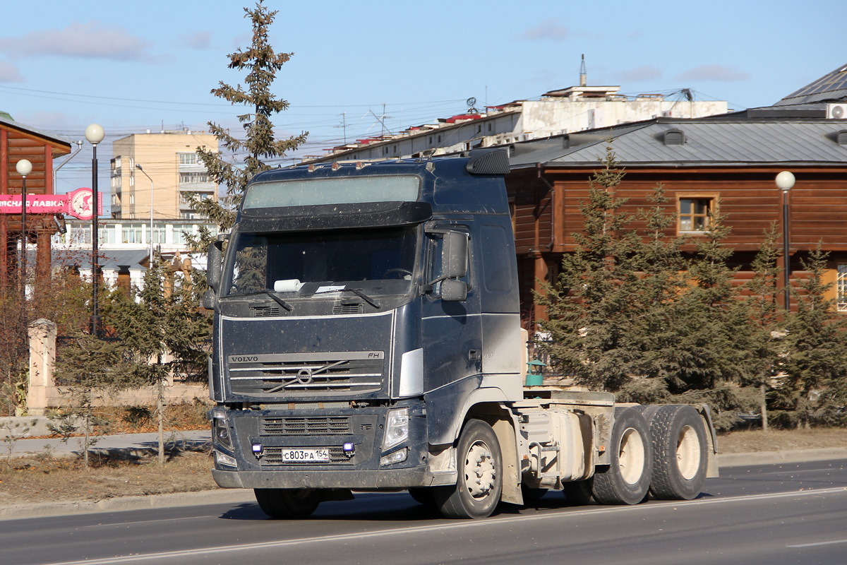 Новосибирская область, № С 803 РА 154 — Volvo ('2008) FH.440