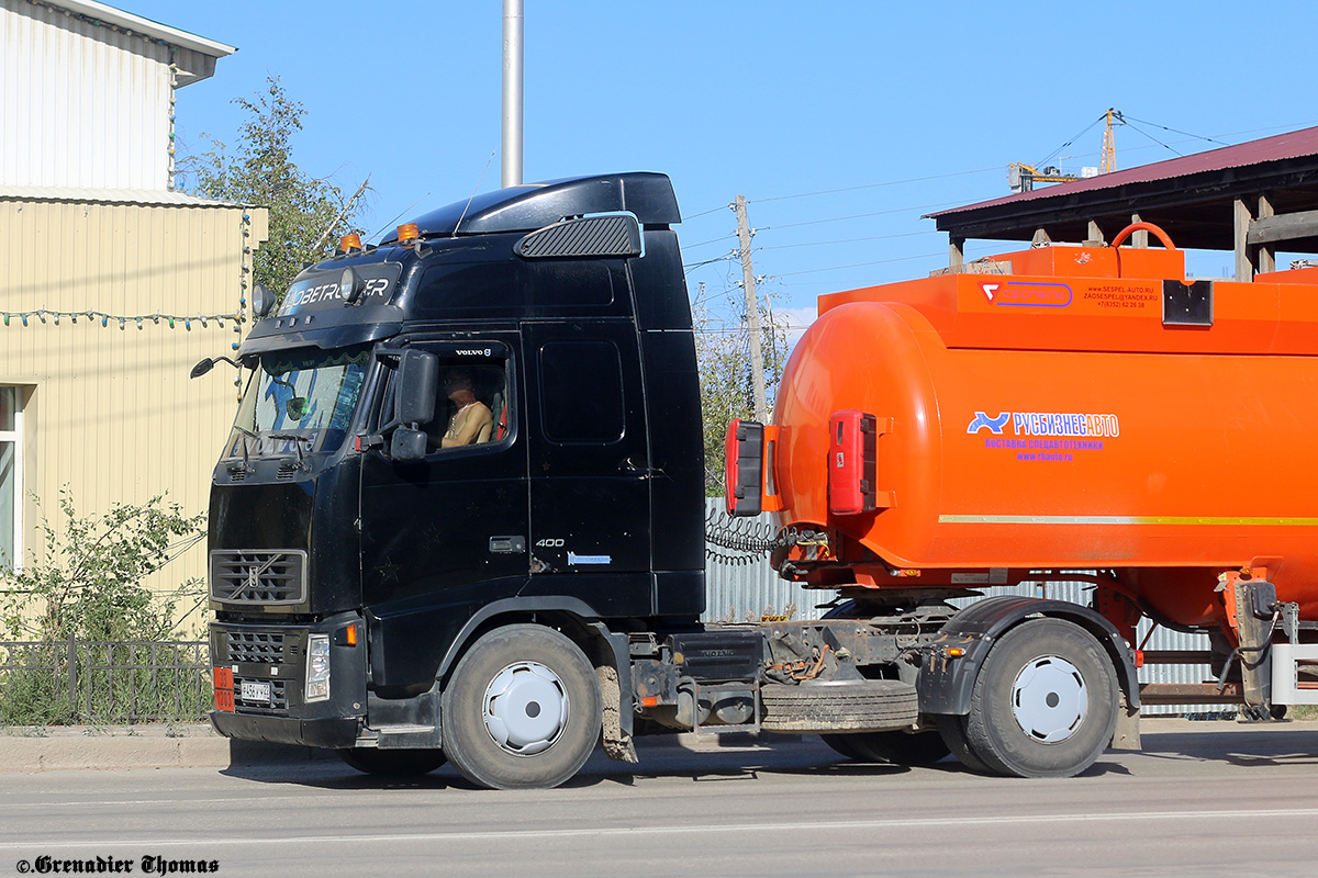 Саха (Якутия), № Р 456 УУ 22 — Volvo ('2002) FH12.400