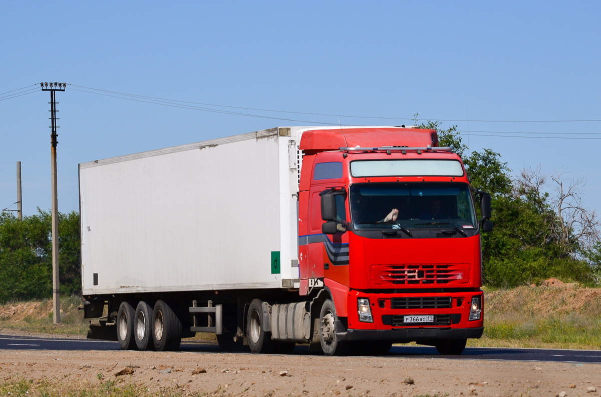 Дагестан, № Р 366 АС 11 — Volvo ('2002) FH12.420