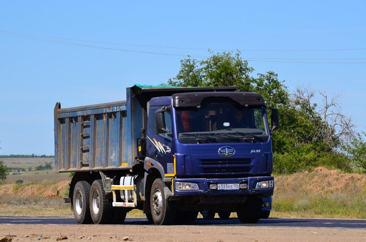 Волгоградская область, № Е 555 КЕ 134 — FAW J5 CA3252