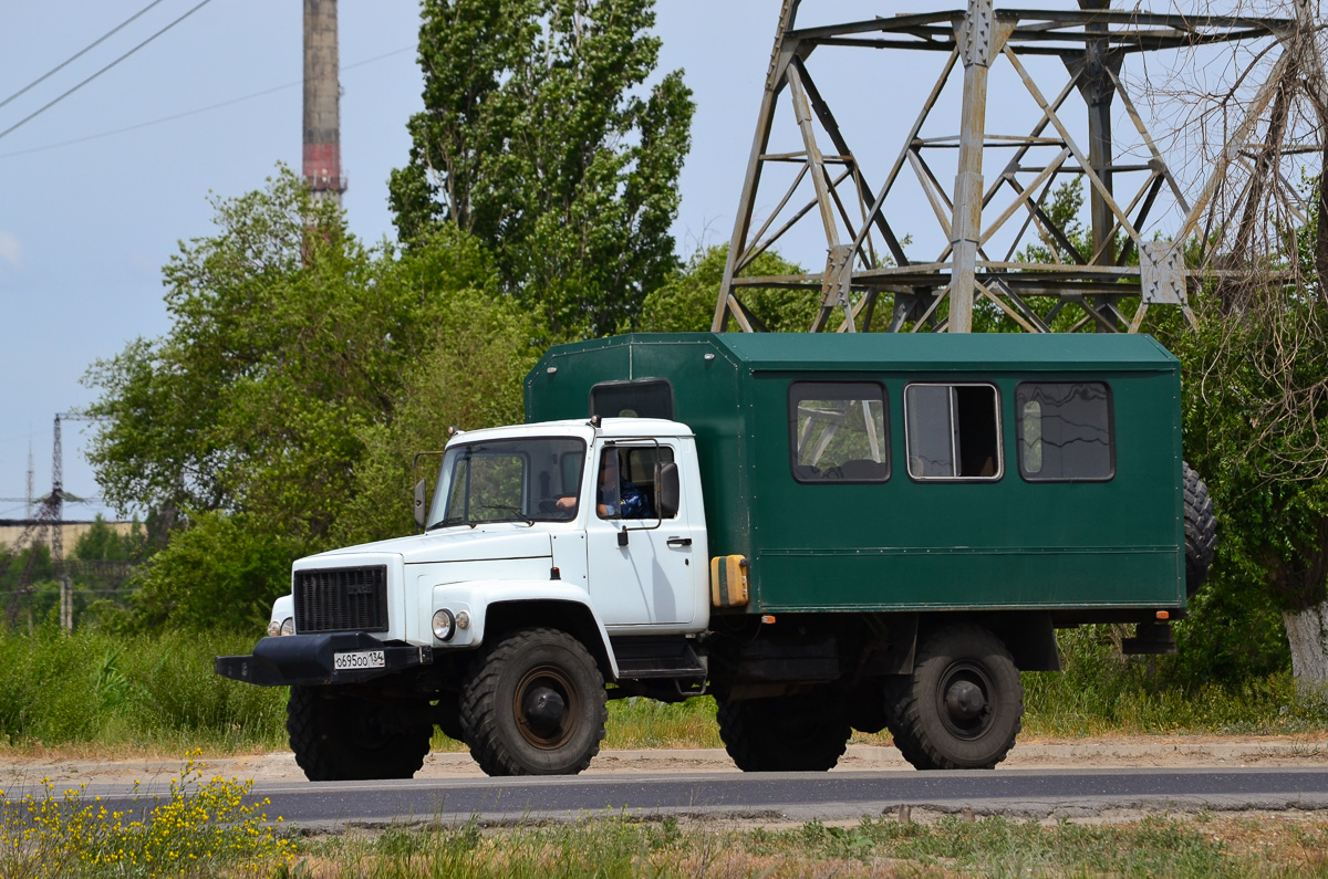 Волгоградская область, № О 695 ОО 134 — ГАЗ-33081 «Садко»