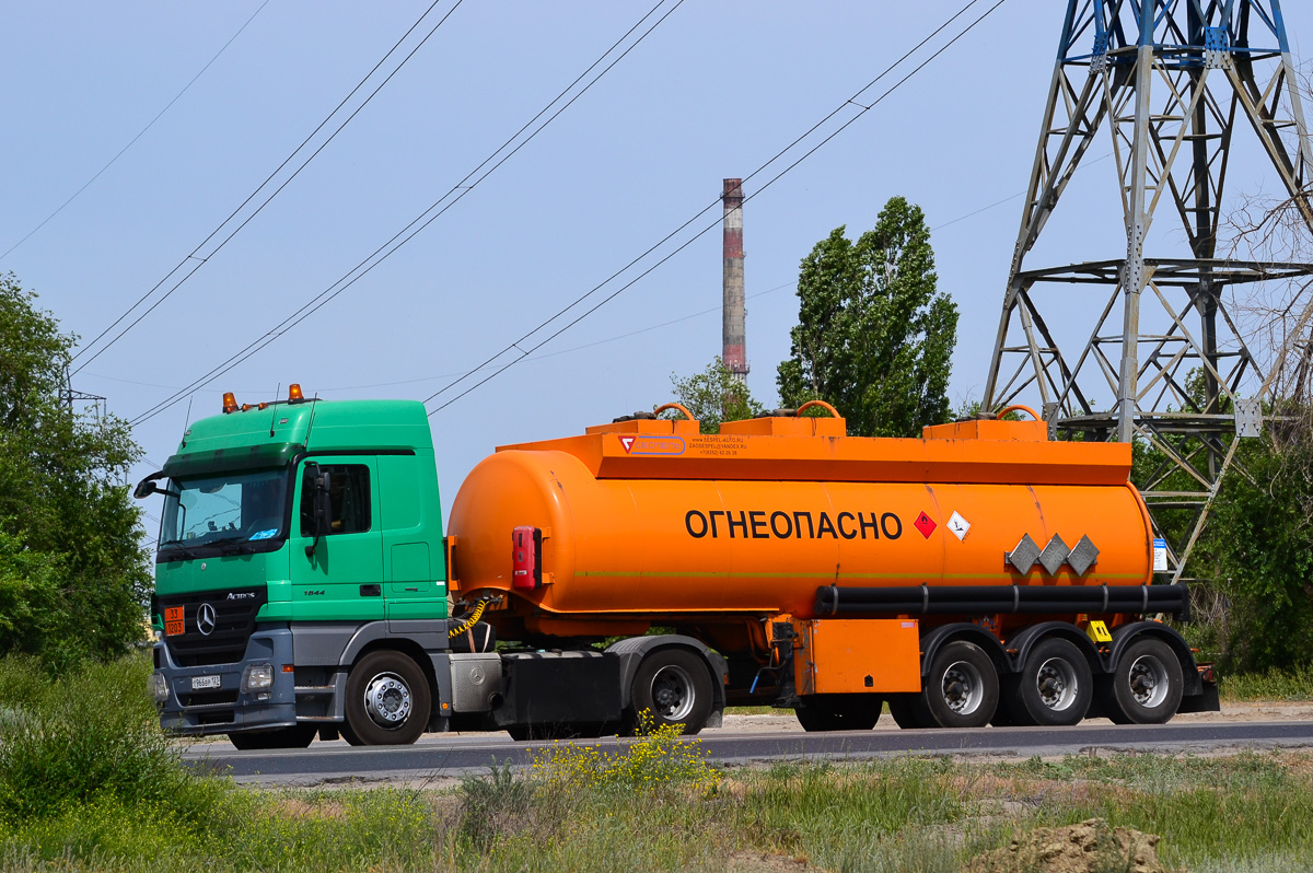 Краснодарский край, № Т 966 ВР 123 — Mercedes-Benz Actros ('2003) 1844