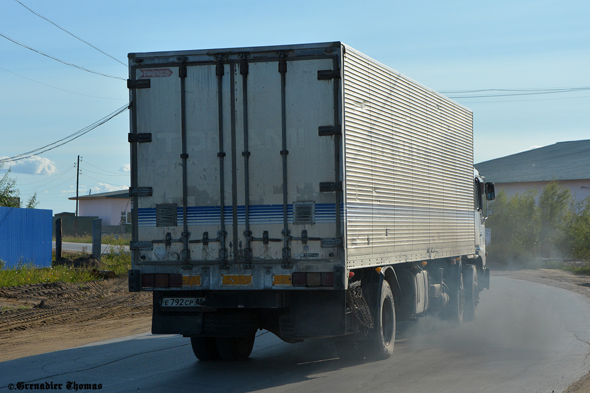 Амурская область, № Е 792 СР 28 — Hino FN