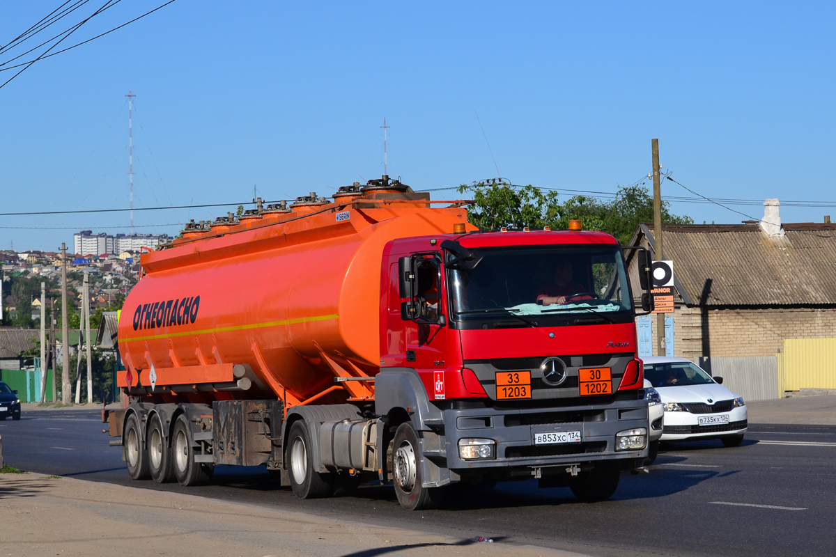 Волгоградская область, № В 853 ХС 134 — Mercedes-Benz Axor 1840 [Z9M]