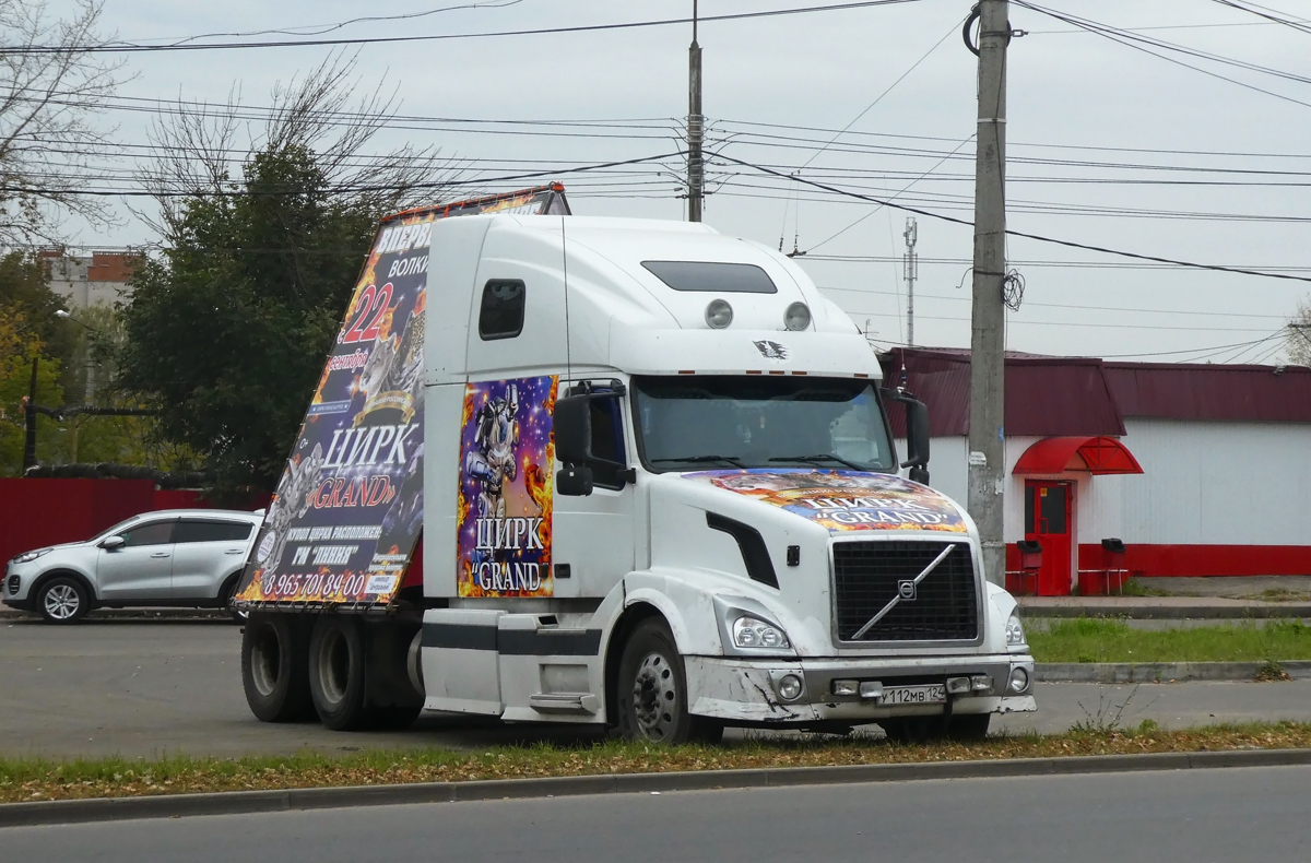 Красноярский край, № У 112 МВ 124 — Volvo VNL670