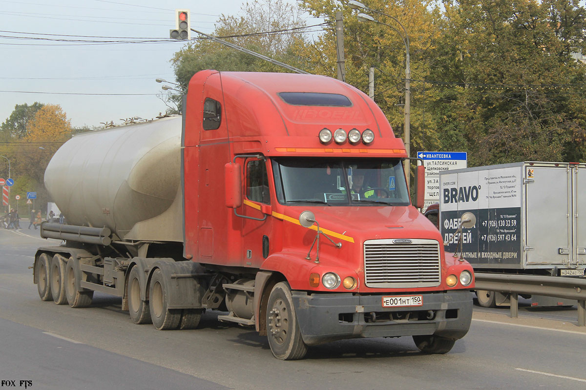 Московская область, № Е 001 НТ 150 — Freightliner Century Class