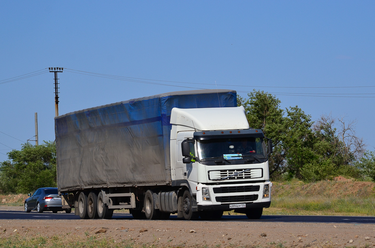 Волгоградская область, № Е 894 ЕР 134 — Volvo ('2002) FM9.340