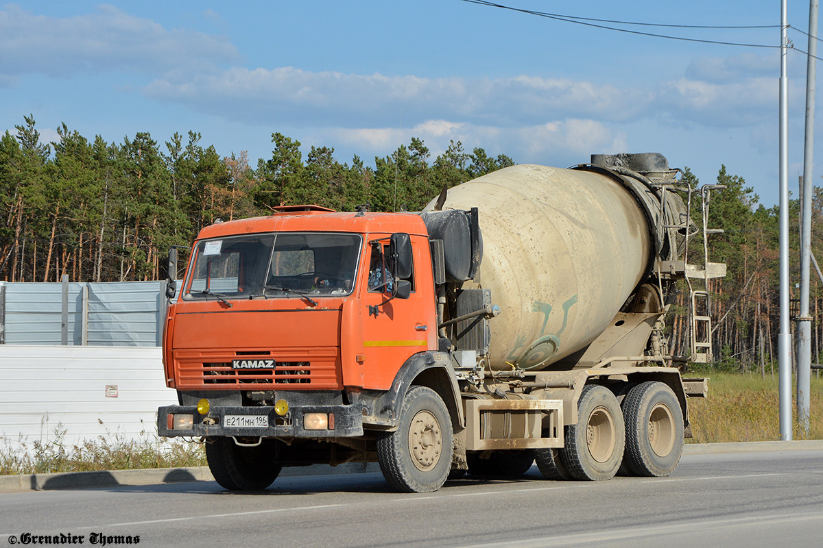 Саха (Якутия), № Е 211 МН 196 — КамАЗ-53229-15 [53229R]