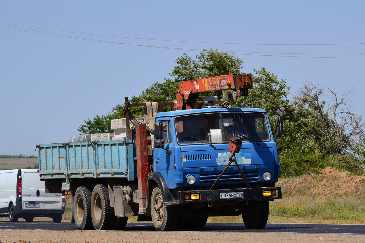 Волгоградская область, № В 074 МС 134 — КамАЗ-53212