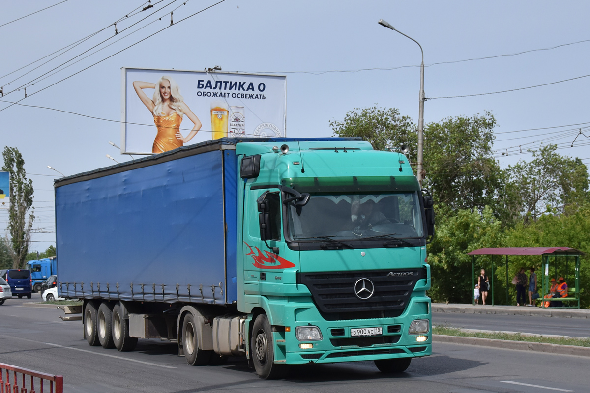 Удмуртия, № В 900 АС 18 — Mercedes-Benz Actros ('2003)