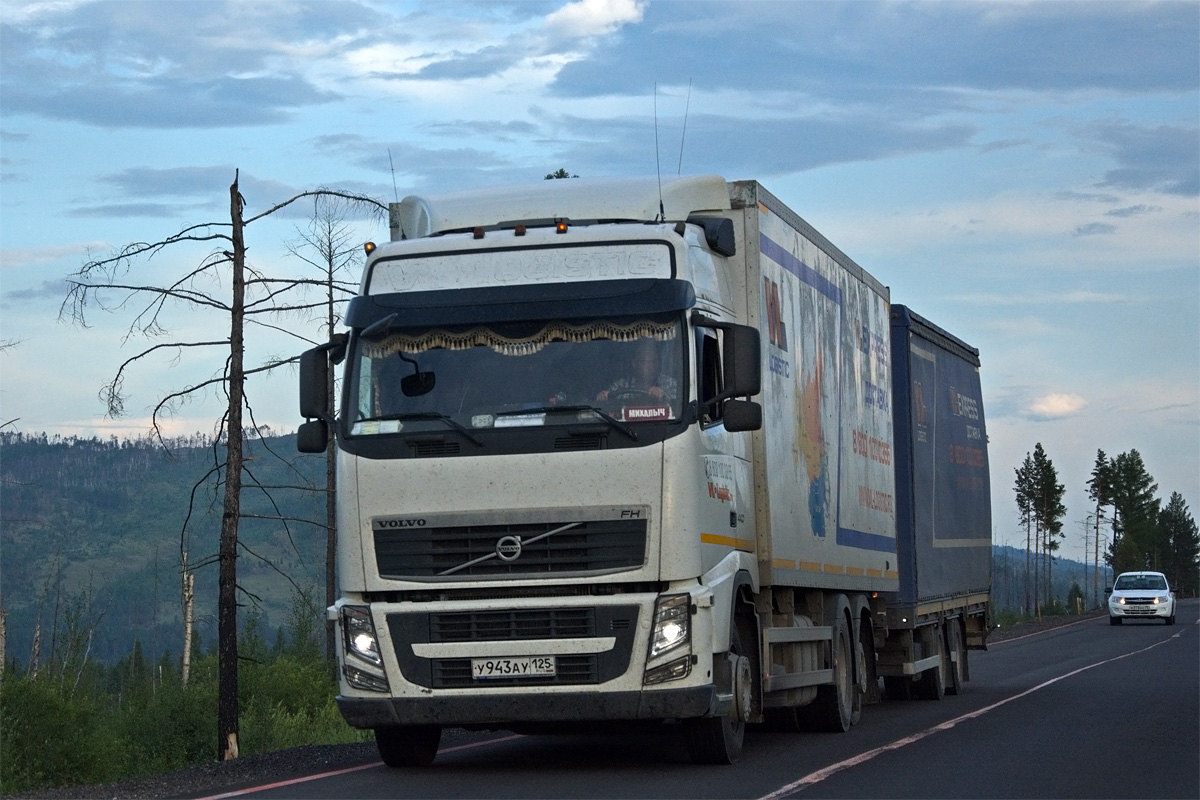 Приморский край, № У 943 АУ 125 — Volvo ('2008) FH-Series