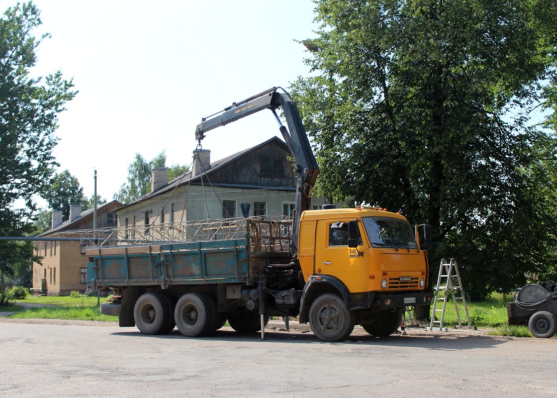 Псковская область, № В 040 АК 60 — КамАЗ-53212