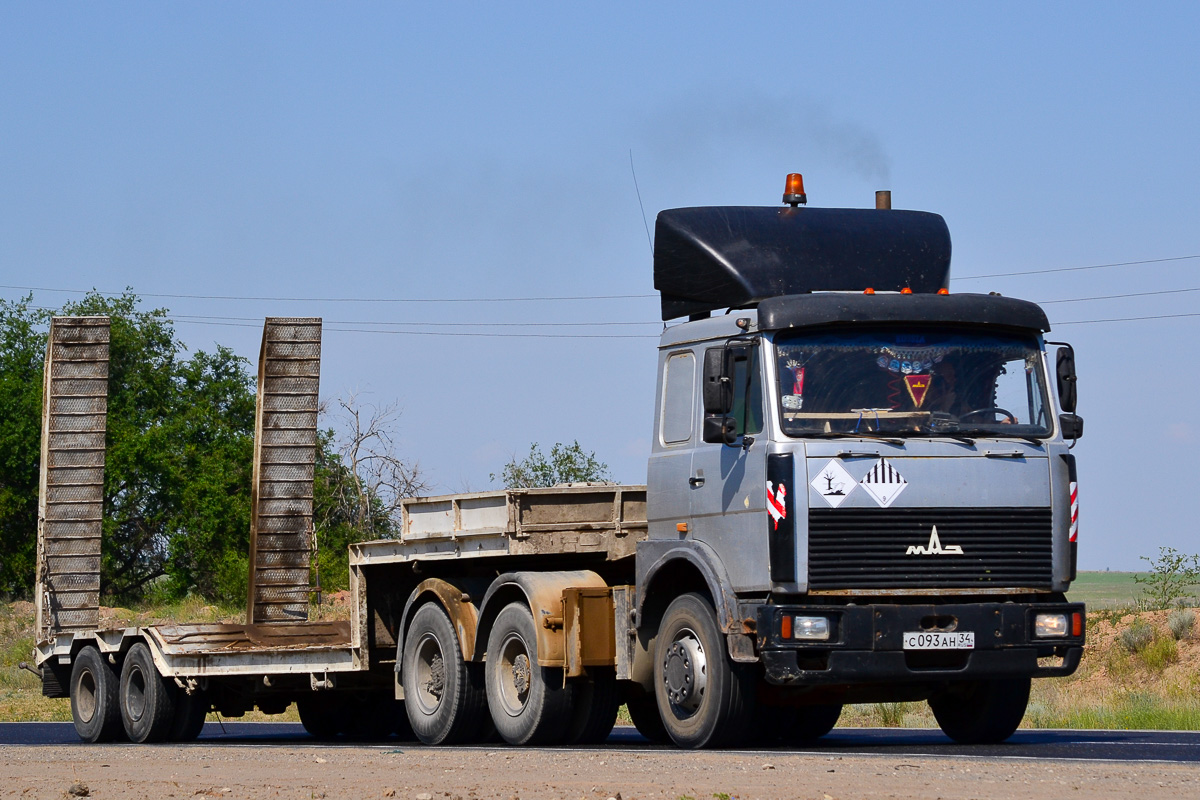 Волгоградская область, № С 093 АН 34 — МАЗ-64229