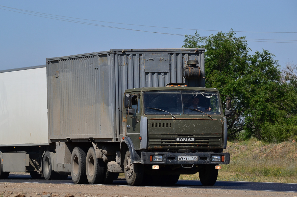 Волгоградская область, № В 979 АВ 134 — КамАЗ-5320