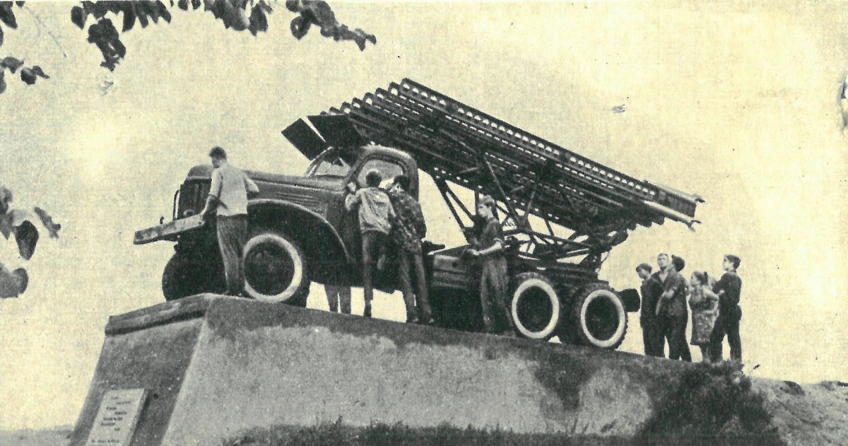 Тверская область, № (69) Б/Н 0015 — ЗИС-151; Тверская область — Исторические фотографии (Автомобили); Тверская область — Автомобили на постаментах; Техника на постаментах, памятники (Тверская область)