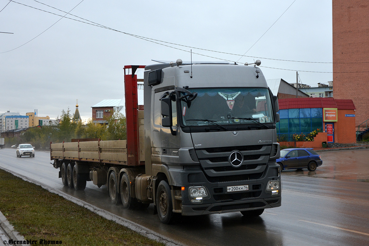 Саха (Якутия), № Р 200 КН 14 — Mercedes-Benz Actros ('2009) 2660