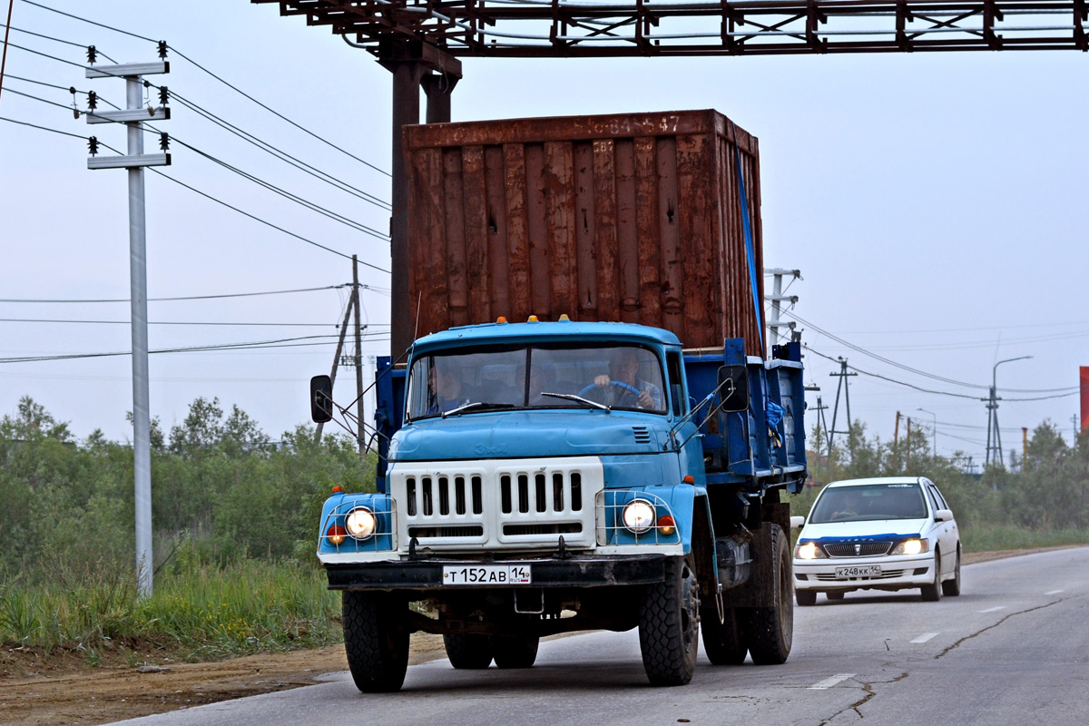 Саха (Якутия), № Т 152 АВ 14 — ЗИЛ-495710