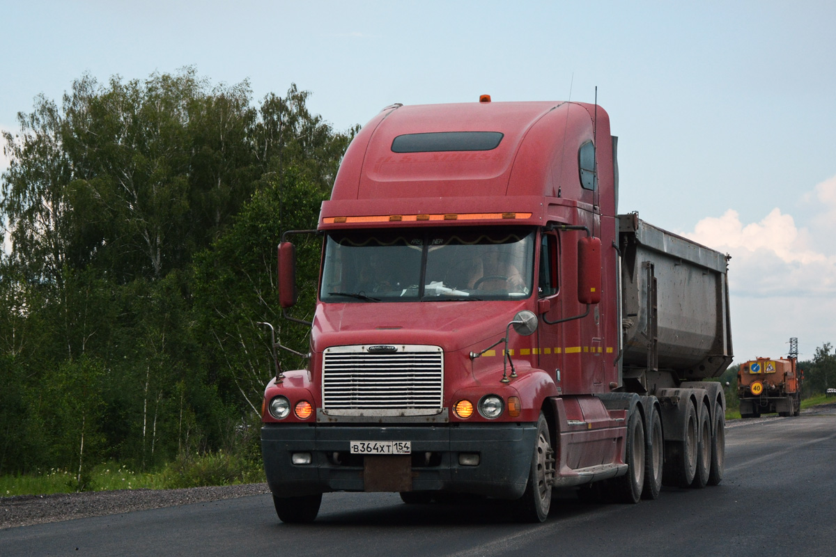 Новосибирская область, № В 364 ХТ 154 — Freightliner Century Class