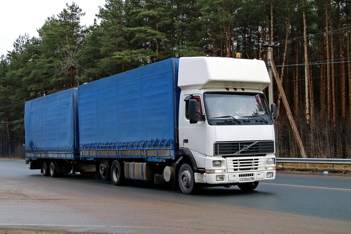 Санкт-Петербург, № С 318 МО 98 — Volvo ('1993) FH-Series