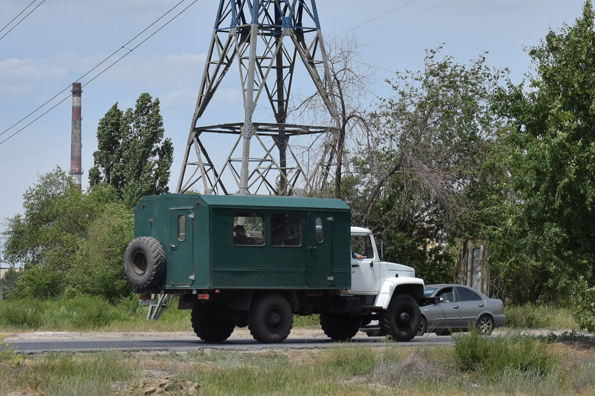 Волгоградская область, № О 695 ОО 134 — ГАЗ-33081 «Садко»