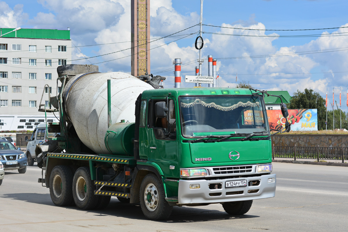 Саха (Якутия), № В 124 РУ 154 — Hino FS