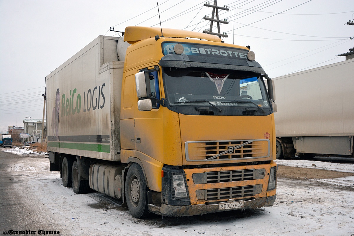 Воронежская область, № Р 092 ХЕ 36 — Volvo ('2002) FH12.400