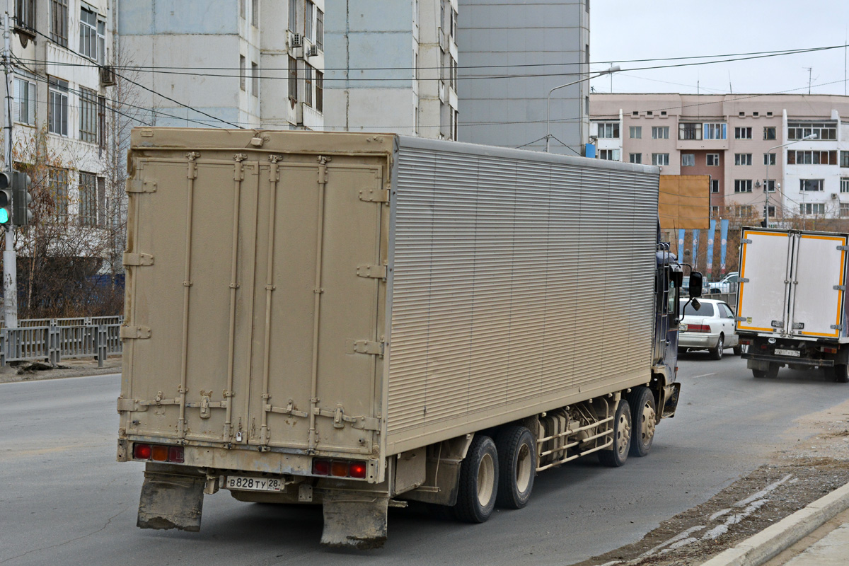 Амурская область, № В 828 ТУ 28 — Hino Profia