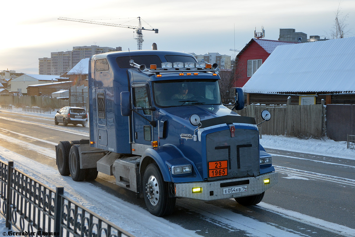 Саха (Якутия), № Е 054 КВ 14 — Kenworth T660