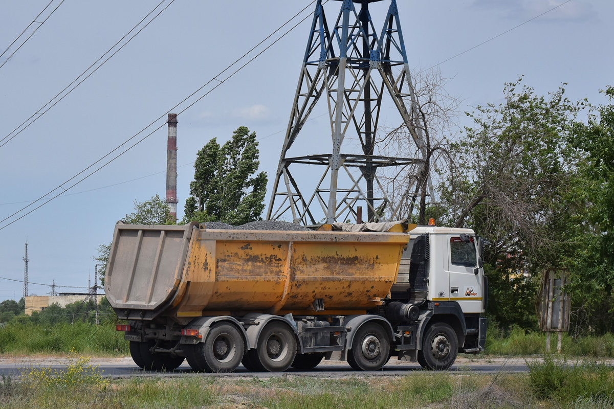 Волгоградская область, № В 045 АУ 134 — МАЗ-6516B9