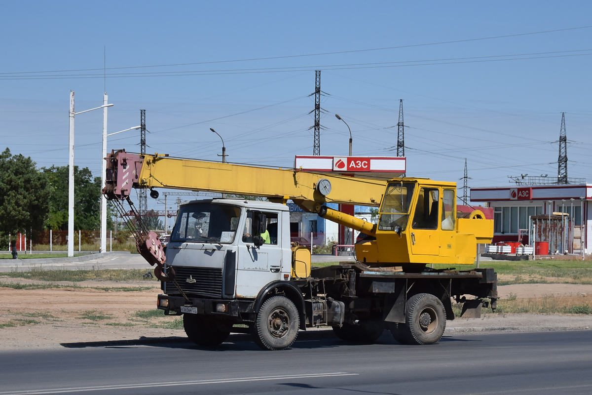 Волгоградская область, № Е 365 ВМ 134 — МАЗ-5337 [533700]