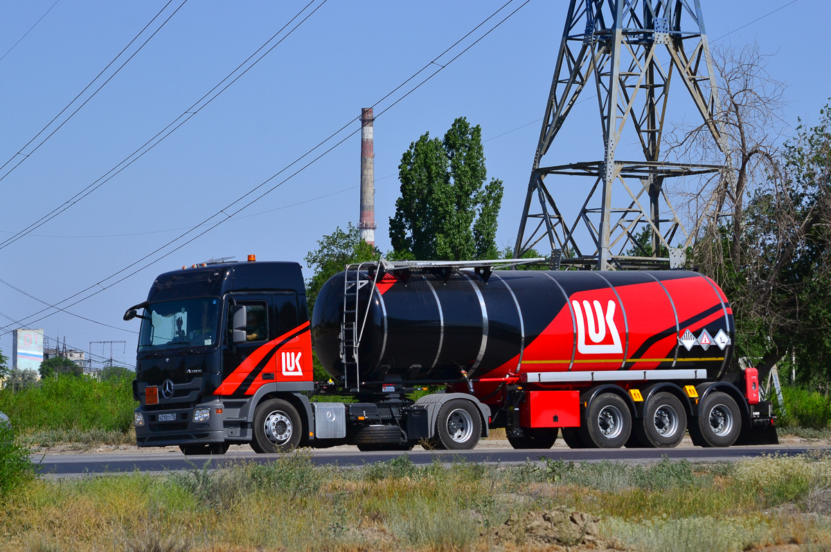 Волгоградская область, № Х 210 СО 750 — Mercedes-Benz Actros ('2009) 1844