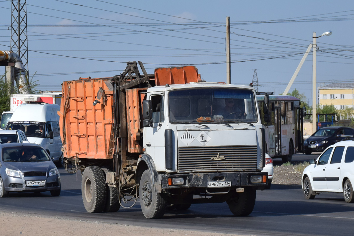 Волгоградская область, № А 967 УУ 134 — МАЗ-533702