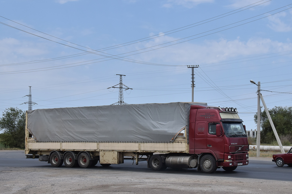 Волгоградская область, № Р 626 МО 34 — Volvo ('1993) FH12.420