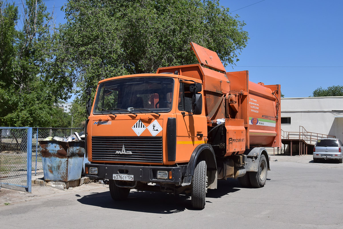 Волгоградская область, № В 376 СТ 134 — МАЗ-5337X2