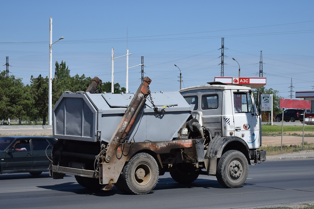 Волгоградская область, № Р 985 ЕВ 34 — МАЗ-5551A2