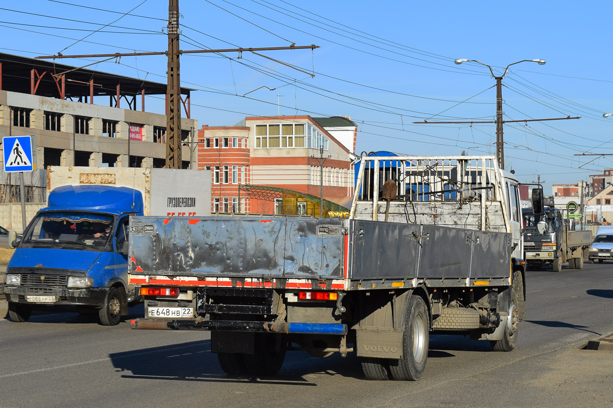 Алтайский край, № Е 648 НВ 22 — Volvo FS7