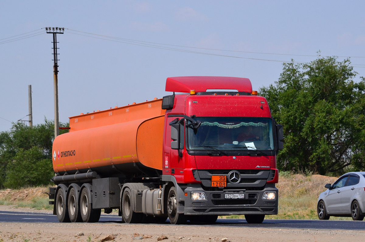 Волгоградская область, № Е 523 ВН 134 — Mercedes-Benz Actros '09 1841 [Z9M]