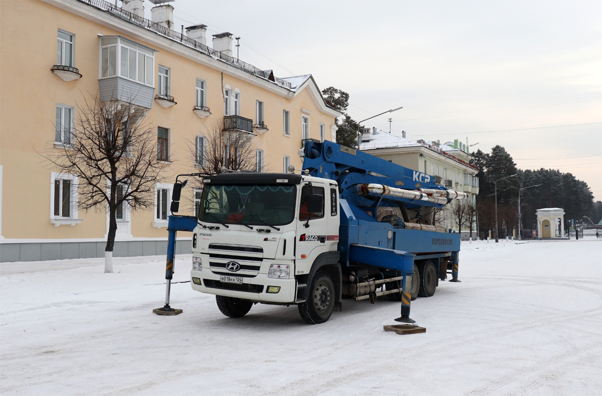 Красноярский край, № В 018 КК 124 — Hyundai Trago (общая модель)