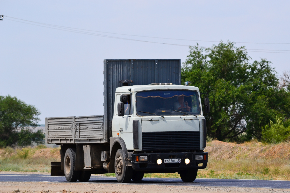 Волгоградская область, № Е 487 ВК 134 — МАЗ-53362