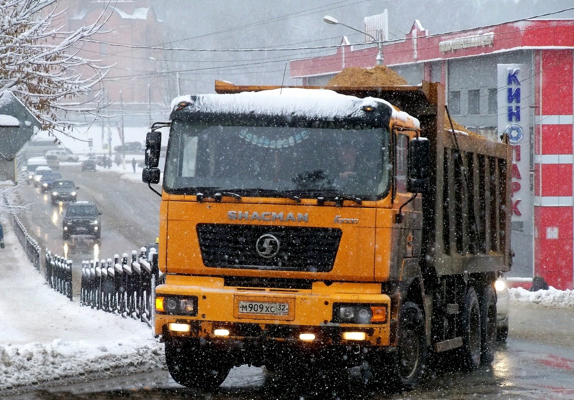 Брянская область, № М 909 ХС 32 — Shaanxi Shacman F2000 SX325x