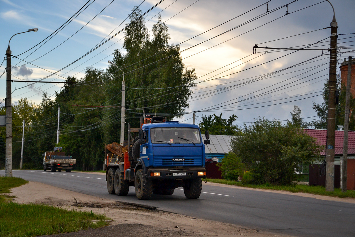 Москва, № Е 171 ХХ 196 — КамАЗ-43114-15 [43114R]