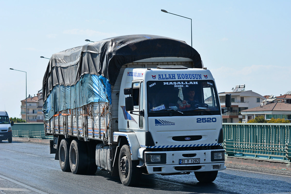 Турция, № 31 Y 1282 — Ford Cargo ('1998)