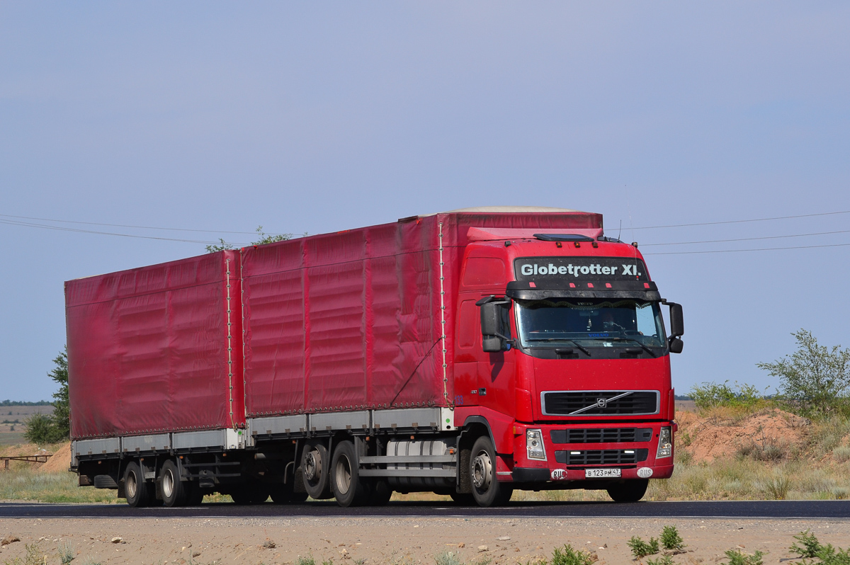 Ленинградская область, № В 123 РМ 47 — Volvo ('2002) FH12.460