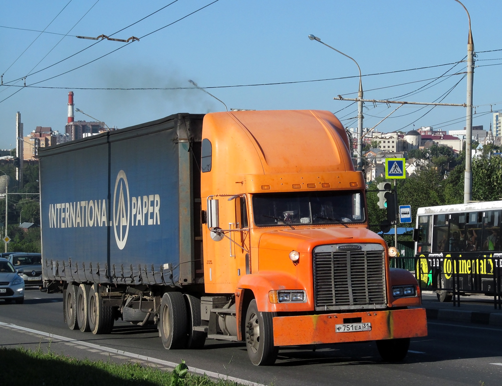 Белгородская область, № Р 751 ЕА 31 — Freightliner FLD 120 SD