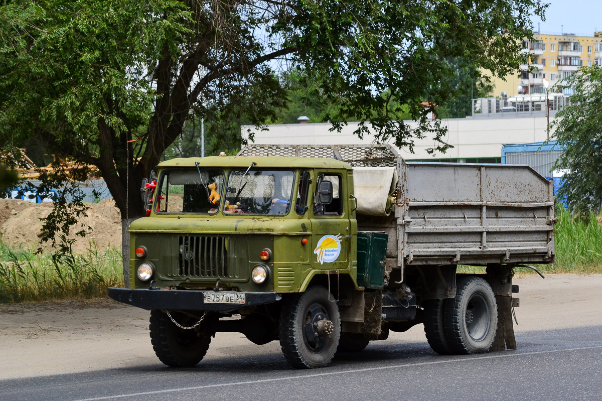 Волгоградская область, № Е 757 ВЕ 34 — ГАЗ-66-31